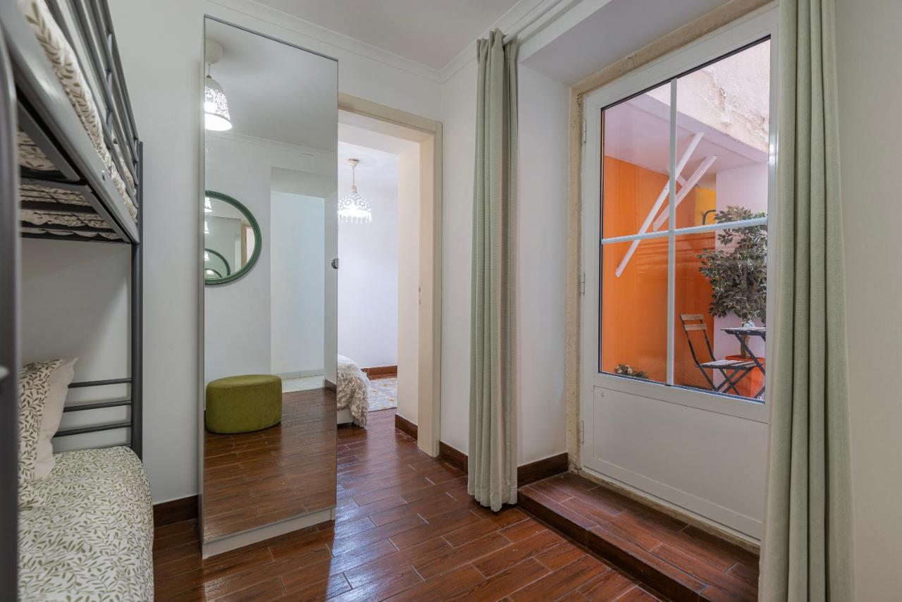 Lovely Patio Getaway In Lisbon Daire Dış mekan fotoğraf